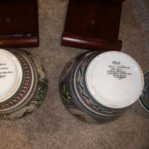 Portuguese Authentic Hand Painted Signed Urn Vases w Lids Vintage - Picture 7 of 7